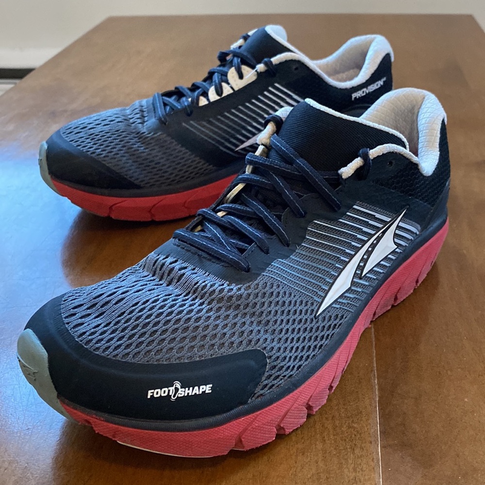 Altra Provision 4 Running Shoes size 8 Men’s